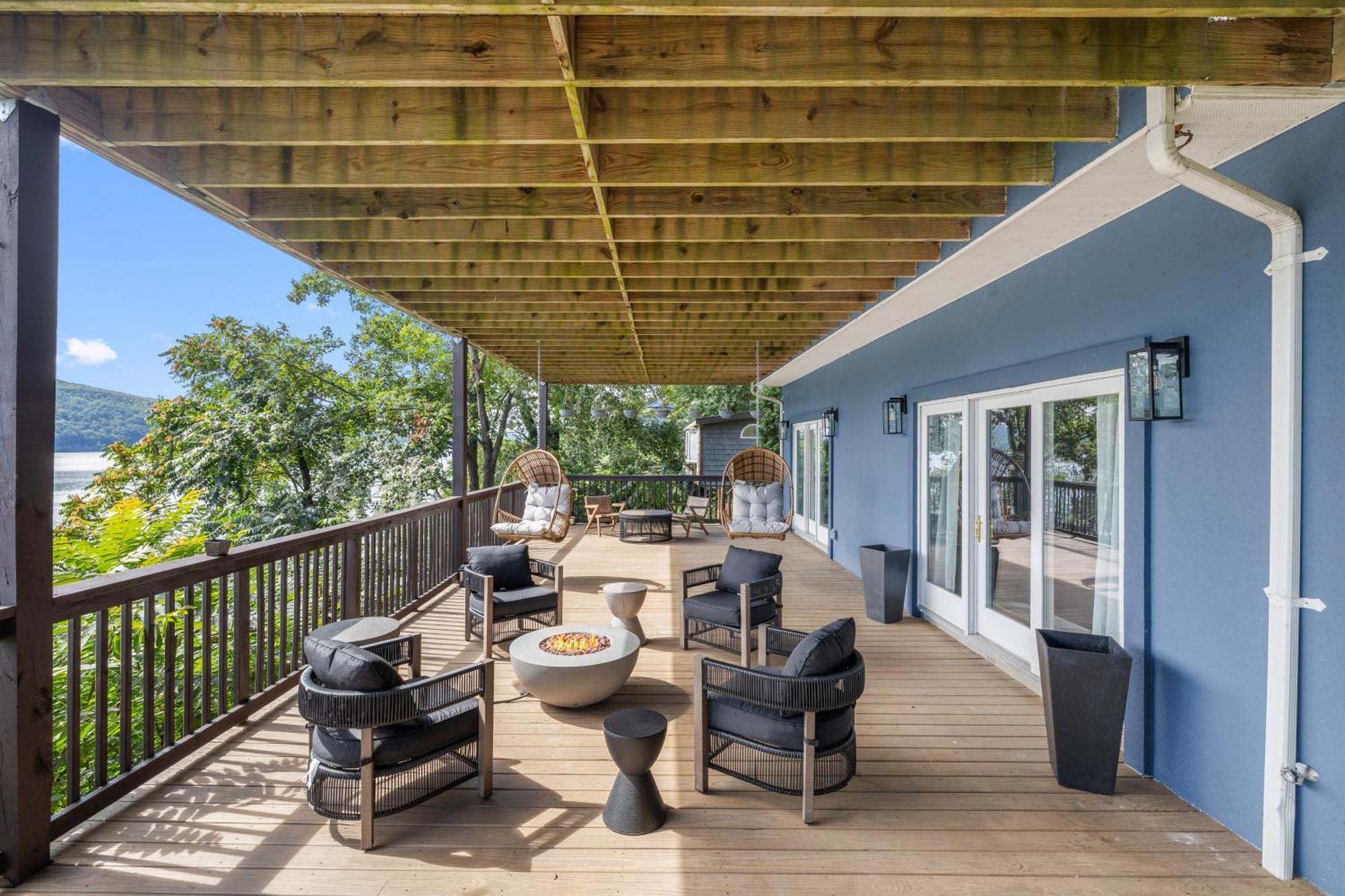 Lakeview House - Hot Tub - Firepit - Stunning Views - Spacious Deck - Cozy Living Room - Bar Greenwood Lake Экстерьер фото