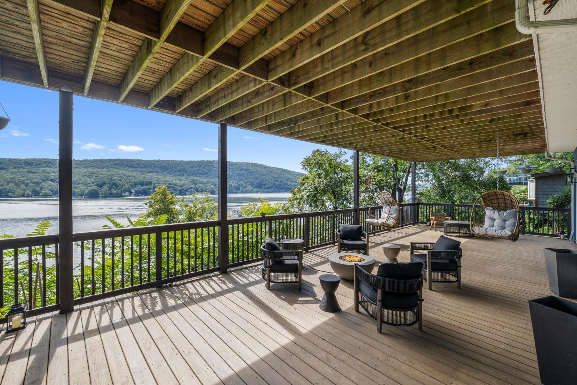 Lakeview House - Hot Tub - Firepit - Stunning Views - Spacious Deck - Cozy Living Room - Bar Greenwood Lake Экстерьер фото
