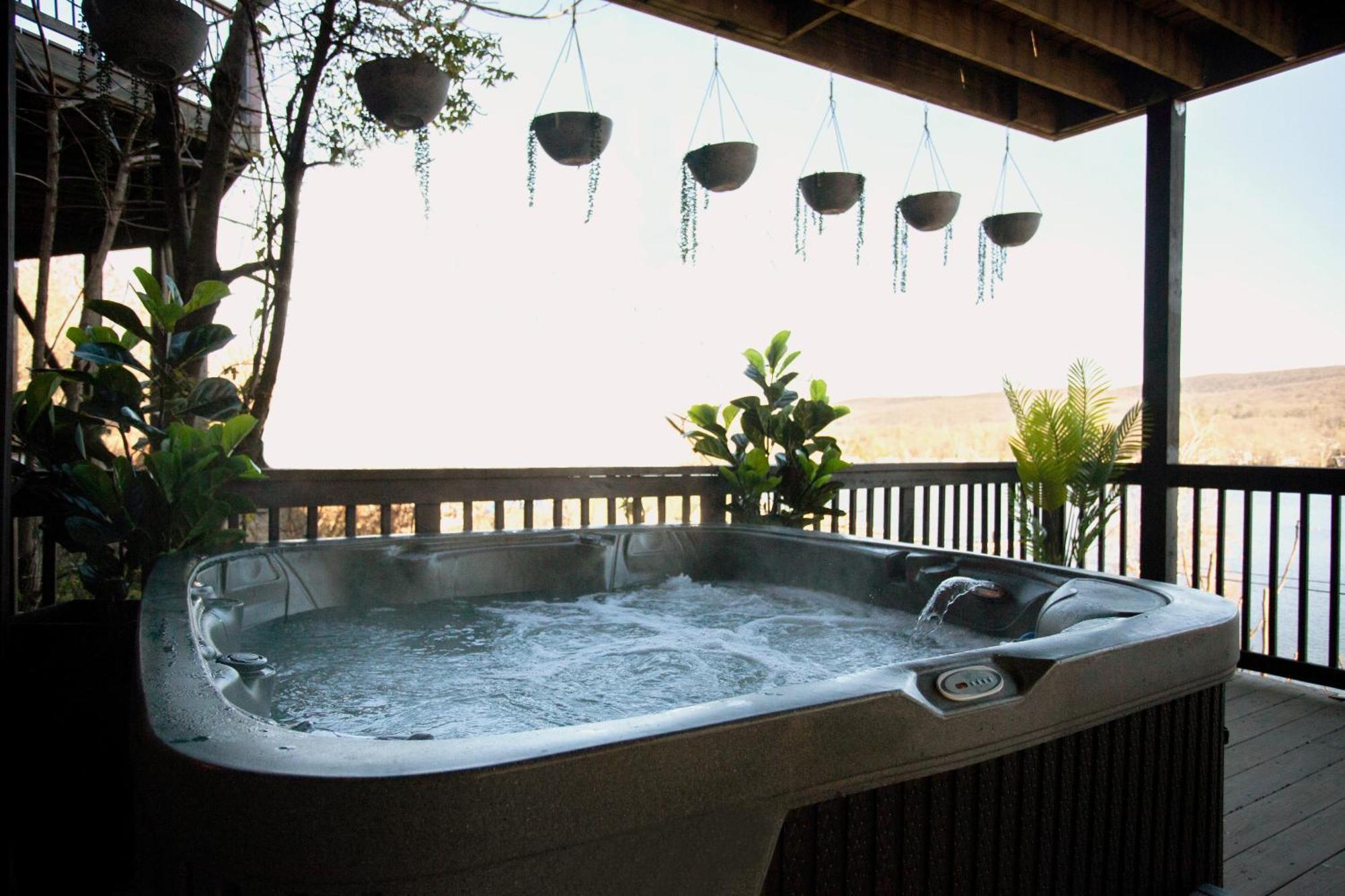 Lakeview House - Hot Tub - Firepit - Stunning Views - Spacious Deck - Cozy Living Room - Bar Greenwood Lake Экстерьер фото