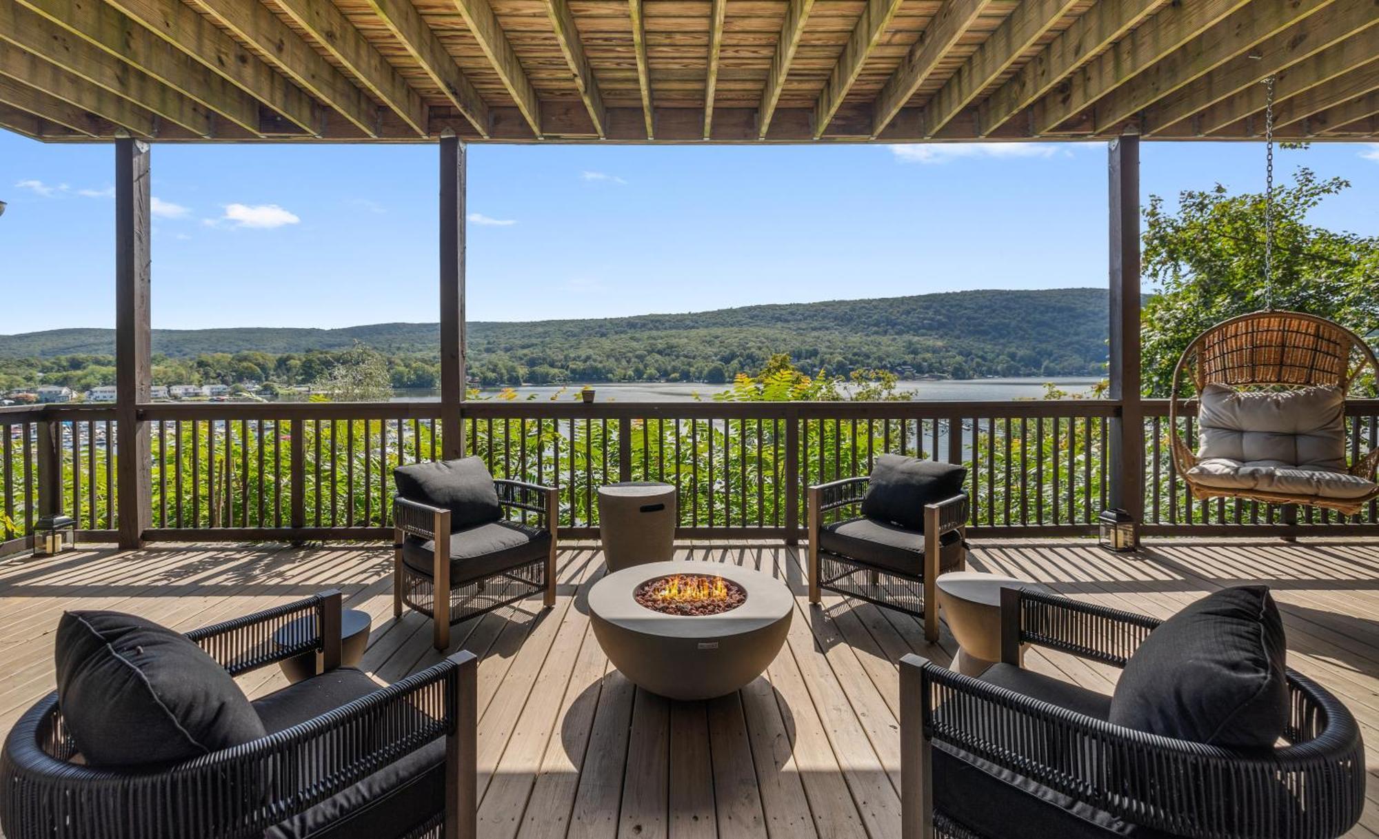 Lakeview House - Hot Tub - Firepit - Stunning Views - Spacious Deck - Cozy Living Room - Bar Greenwood Lake Экстерьер фото